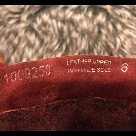 UGG Made in Italy Size 8 Burgundy-Rust Color - Picture 8 of 8